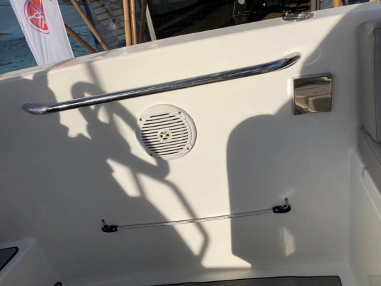 Nuva Yachts M6 CABIN gebraucht zum verkauf