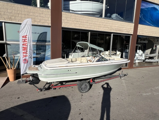 Chris Craft LAUNCH 22 LH preowned for sale