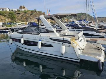 Jeanneau LEADER 30 de segunda mano en venta