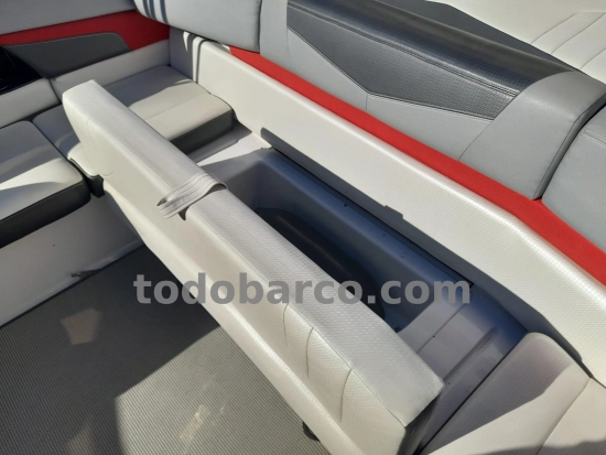 Four Winns H230S 2017 usado à venda