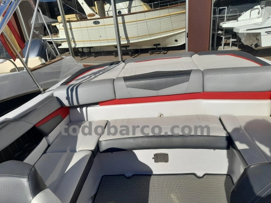 Four Winns H230S 2017 usado à venda