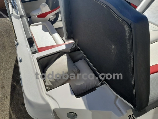 Four Winns H230S 2017 usado à venda