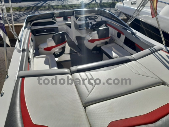 Four Winns H230S 2017 usado à venda