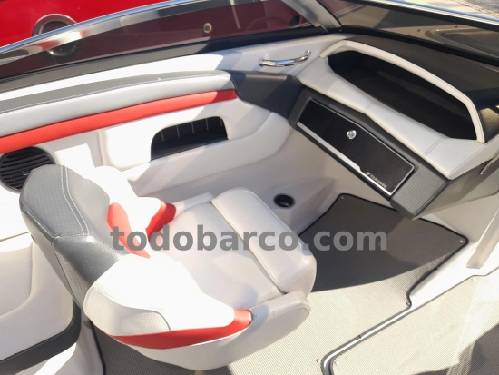 Four Winns H230S 2017 usado à venda