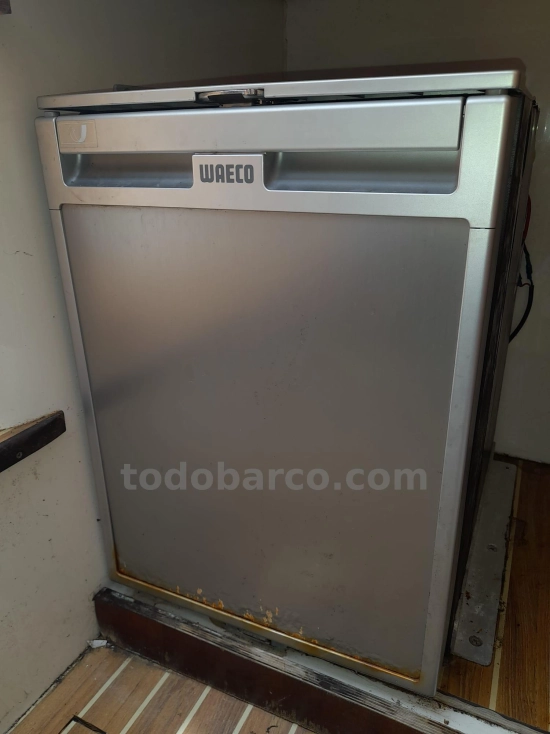 Quicksilver 800 WA usado à venda