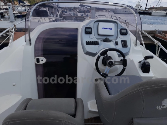 Beneteau Flyer 750 SUNDECK usado à venda