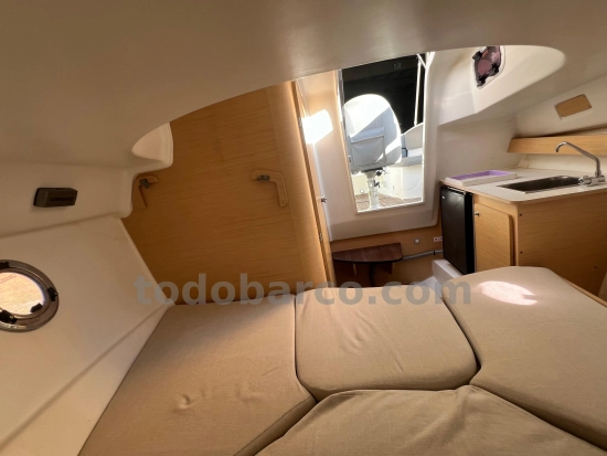 Beneteau Flyer 750 SUNDECK usado à venda