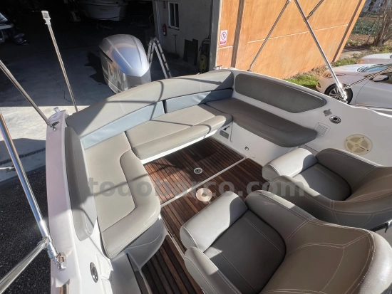 Beneteau Flyer 750 SUNDECK usado à venda