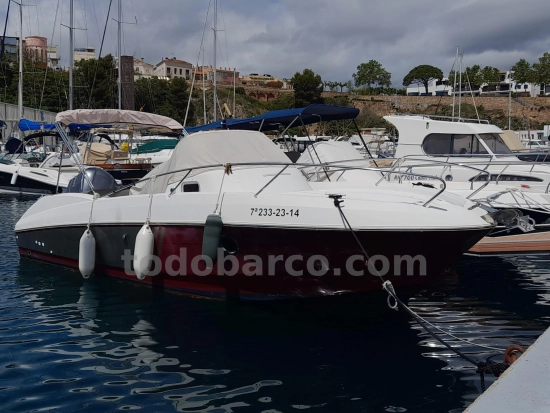 Beneteau Flyer 750 SUNDECK usado à venda