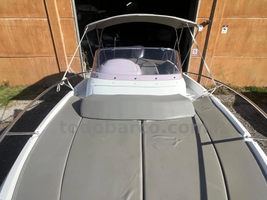 Beneteau Flyer 750 SUNDECK usado à venda