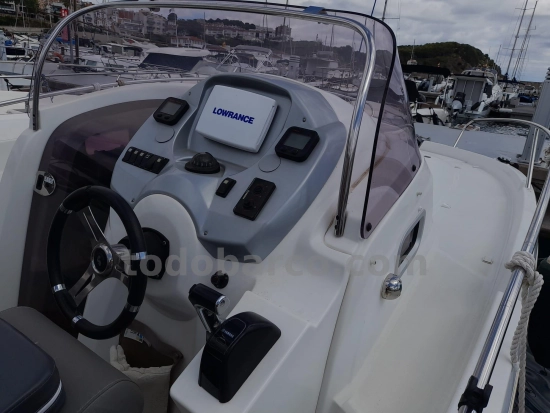 Beneteau Flyer 750 SUNDECK usado à venda