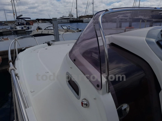 Beneteau Flyer 750 SUNDECK usado à venda