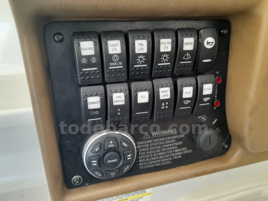 Crownline 260 CR usata in vendita