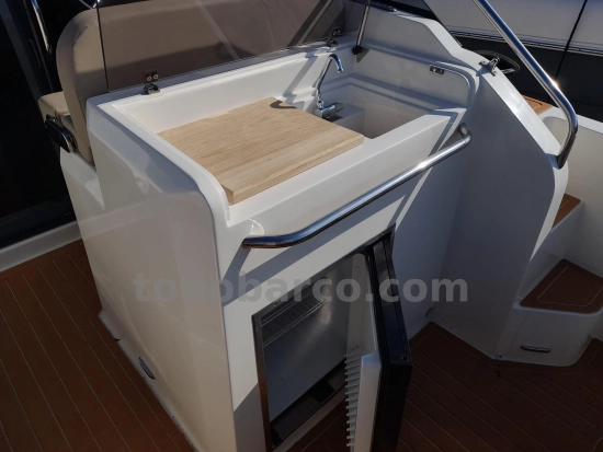 Nuva Yachts M9 Cabin de segunda mano en venta