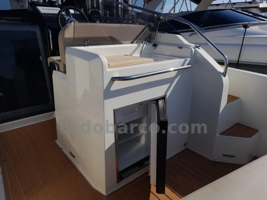 Nuva Yachts M9 Cabin de segunda mano en venta