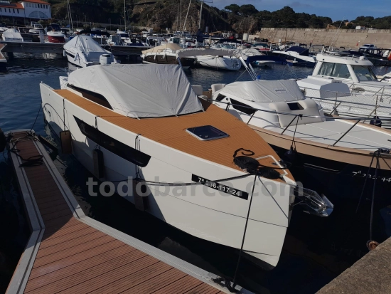 Nuva Yachts M9 Cabin de segunda mano en venta