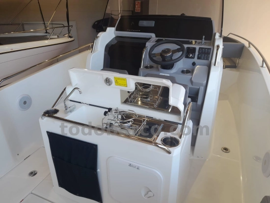 JEANNEAU Cap Camarat 7.5 CC serie 3 de segunda mano en venta