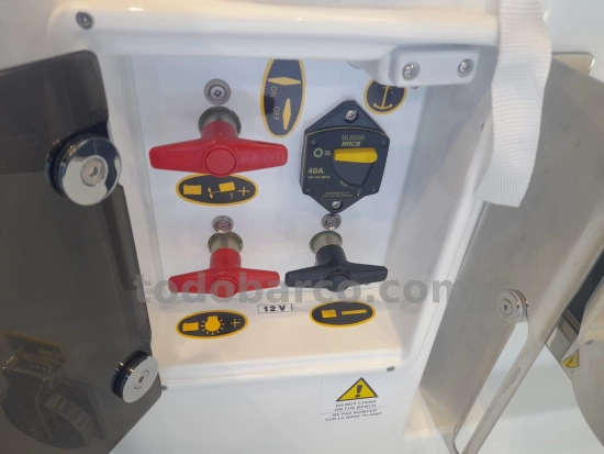 JEANNEAU Cap Camarat 7.5 CC serie 3 de segunda mano en venta