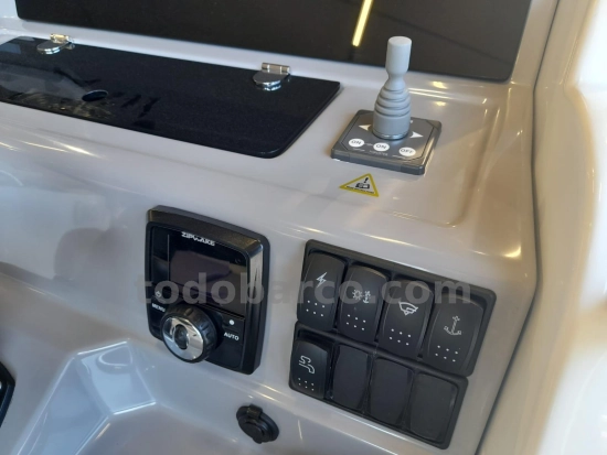 JEANNEAU Cap Camarat 7.5 CC serie 3 de segunda mano en venta