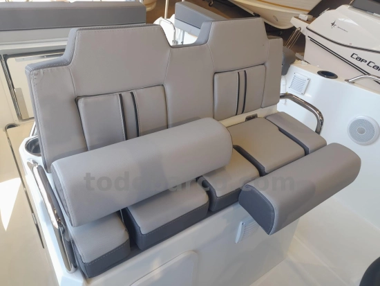 JEANNEAU Cap Camarat 7.5 CC serie 3 de segunda mano en venta
