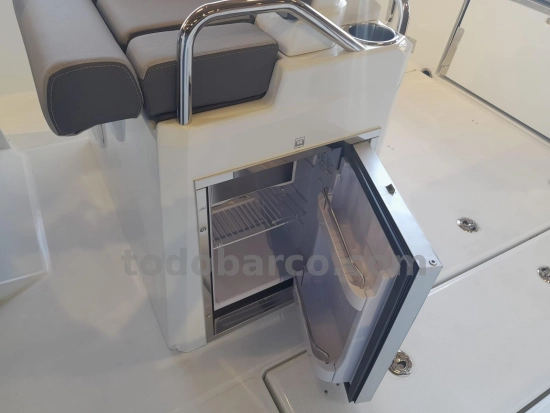 JEANNEAU Cap Camarat 7.5 CC serie 3 de segunda mano en venta