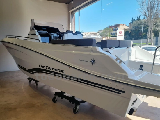 JEANNEAU Cap Camarat 7.5 CC serie 3 de segunda mano en venta