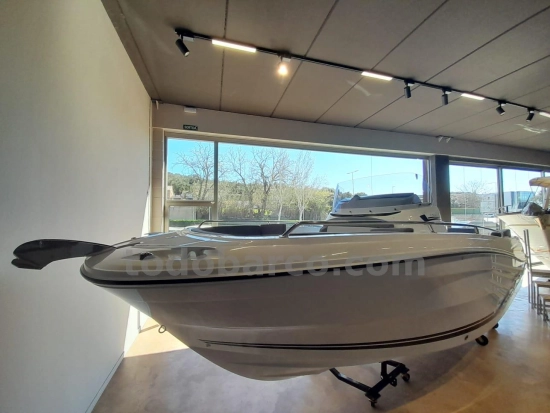 JEANNEAU Cap Camarat 7.5 CC serie 3 de segunda mano en venta