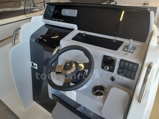 JEANNEAU Cap Camarat 7.5 CC serie 3 de segunda mano en venta