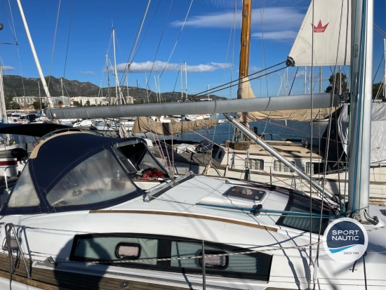 Beneteau Oceanis 40 preowned for sale