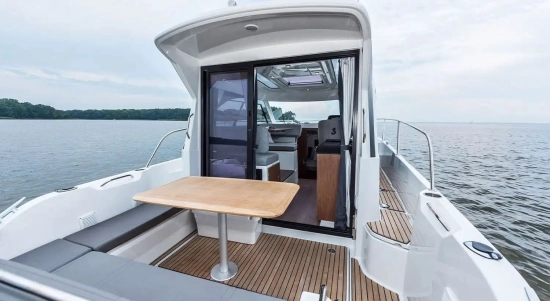 Beneteau Antares 9 novos à venda