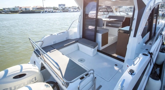 Beneteau Antares 9 novos à venda