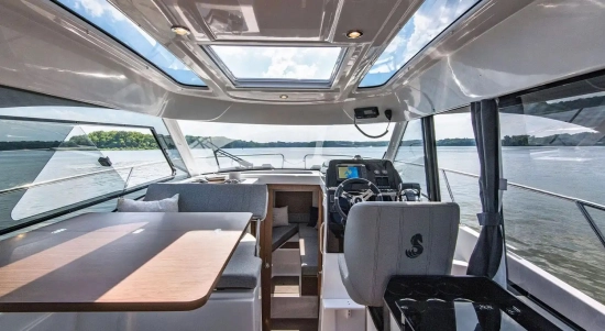 Beneteau Antares 9 novos à venda