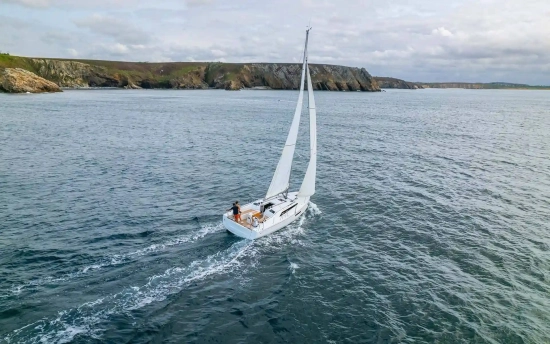 Beneteau Oceanis 37.1 novos à venda