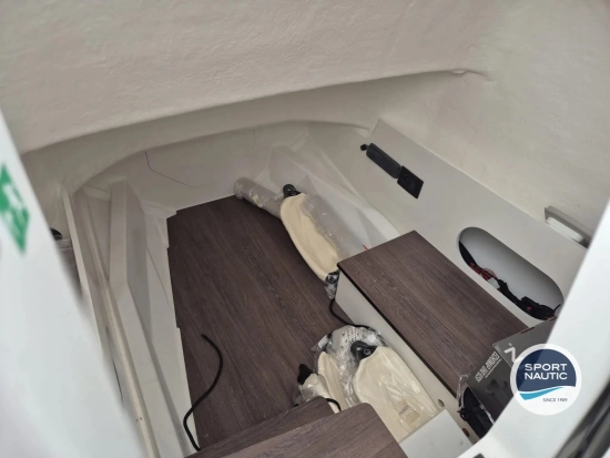 Beneteau Flyer 8 Spacedeck V2 usado à venda
