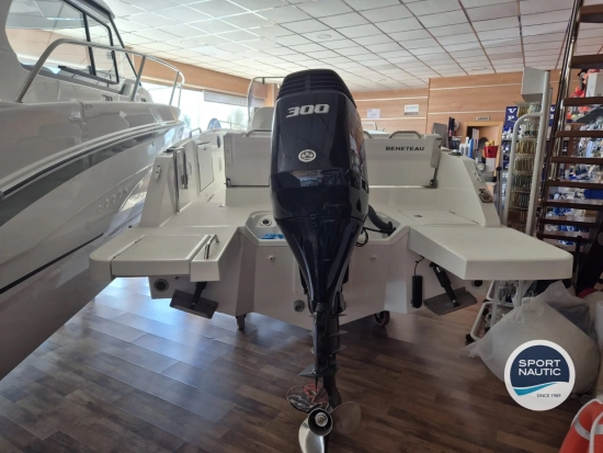 Beneteau Flyer 8 Spacedeck V2 usado à venda