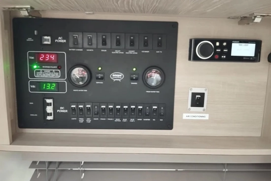 Sessa Marine C38 usata in vendita
