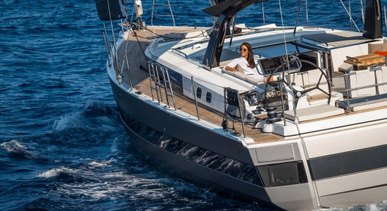 Beneteau Oceanis Yacht 62 usado à venda