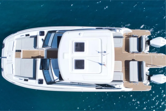 Aquila 32S de segunda mano en venta