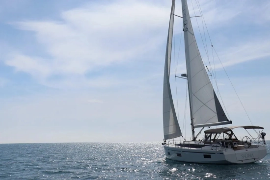 Bavaria Yachts C42 usado à venda