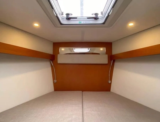 Bavaria Yachts C42 usado à venda