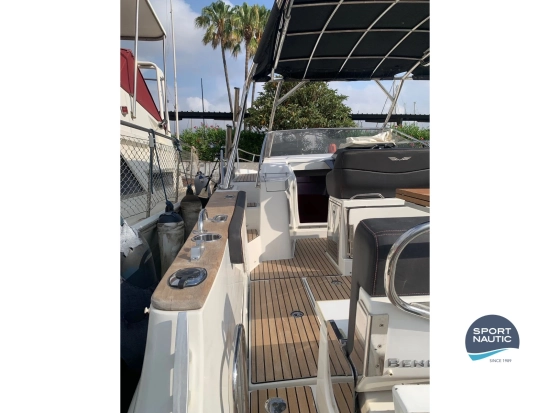 Beneteau Flyer 8.8 SUNdeck usata in vendita