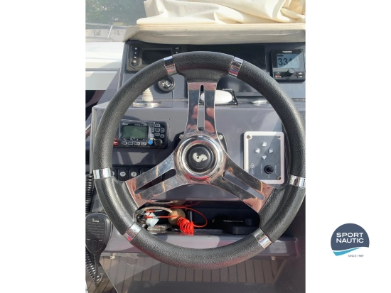 Beneteau Flyer 8.8 SUNdeck usata in vendita