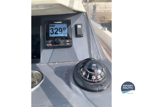 Beneteau Flyer 8.8 SUNdeck usata in vendita