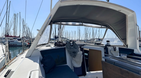 Beneteau Oceanis 45 preowned for sale