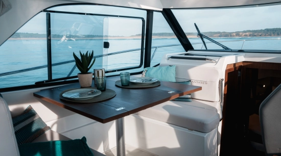 Beneteau Antares 9 OB nuevo en venta