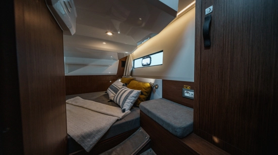 Beneteau Antares 9 OB nuevo en venta