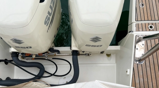 Beneteau Flyer 8.8 SUNdeck usado à venda