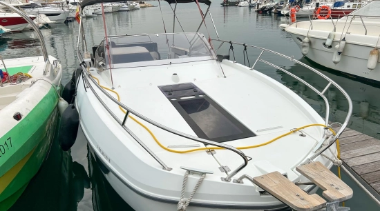 Beneteau Flyer 8.8 SUNdeck usado à venda