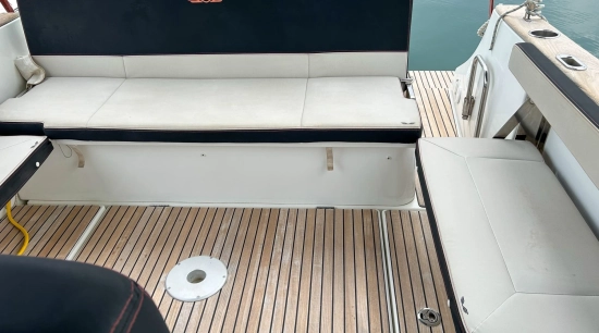 Beneteau Flyer 8.8 SUNdeck usado à venda