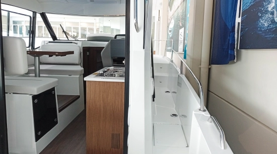 Beneteau Antares 9 OB nuevo en venta